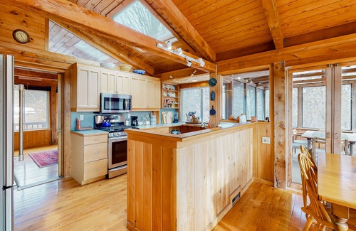 Williamsville House | Stunning dog-friendly home with board games, sauna, balcony, gas grill, & deck