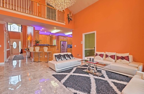 Duluth House | Stunning Duluth Family House w/Fireplace & Patio!