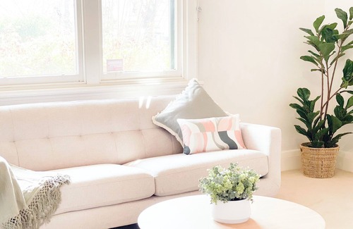 Wagga Wagga Apartment | Stunning fusion of classic elegance and modern luxury!