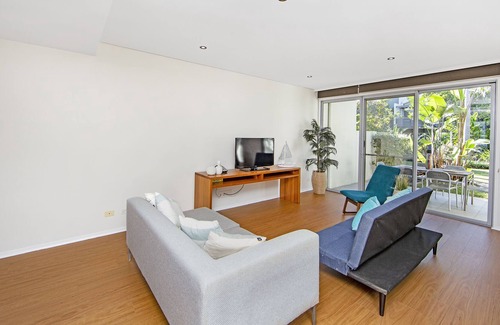 Magenta Shores House | Stunning garden view townhouse at Magenta