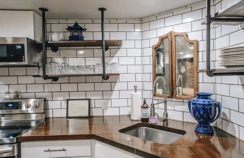 Scranton Apartment | Stunning Ground Floor Apartment in Green Ridge.