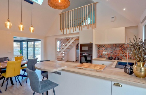 La Hague House | Stunning home in Flottemanville-hague