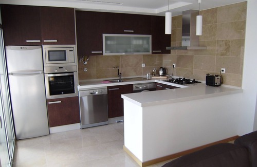 Sao Martinho do Porto Apartment | Stunning high spec apartment with heated pool