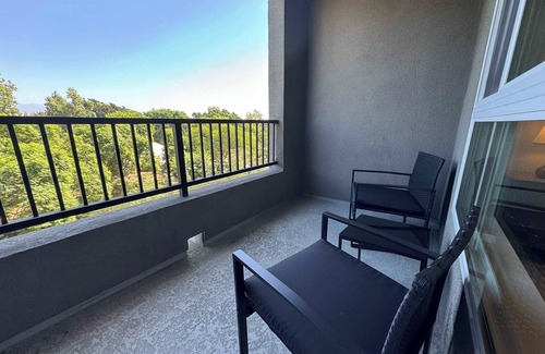 Lyon Street Apartment | Stunning Haven W/Pool,Gym&Parking Near Disneyland