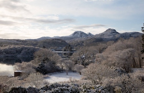 Gairloch Cottage | Stunning Highland hideaway with amazing sea and mountain views