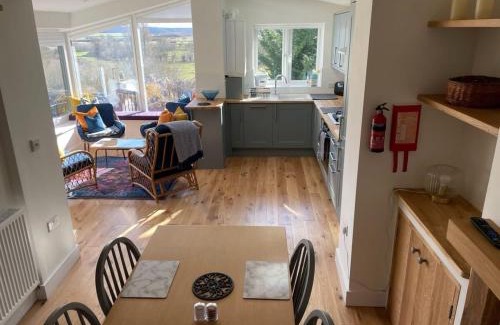 Langport House | Stunning Hillside House