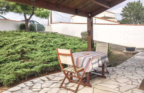 La Tranche-sur-Mer House | Stunning home in La Tranche-sur-Mer