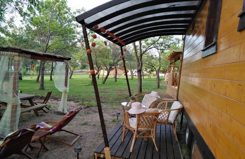 Burgas Ski Chalet | Stunning Home 6 minutes from the beach-Free wifi and barbecue