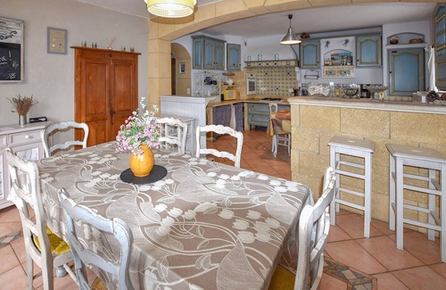 Codolet House | Stunning home in Codolet