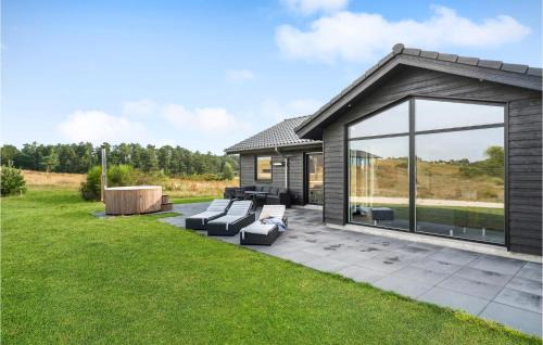 Egsmark Strand House | Stunning Home In Ebeltoft With Sauna