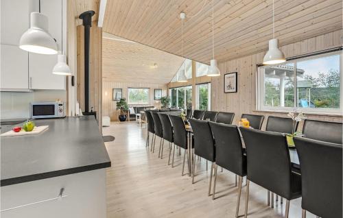 Idestrup House | Stunning Home In Idestrup With Kitchen