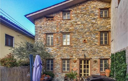 Colle di Compito House | Stunning Home In Capannori With Jacuzzi