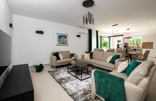 Krnica House | Stunning home in Krnica