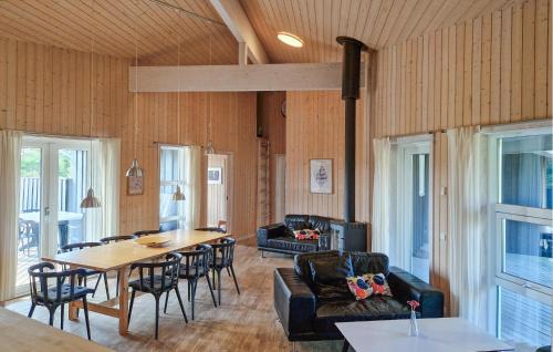 Hvorup Klit House | Stunning Home In Løkken With Sauna
