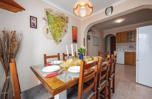 Sveta Nedelja House | Stunning home in Labin with WiFi