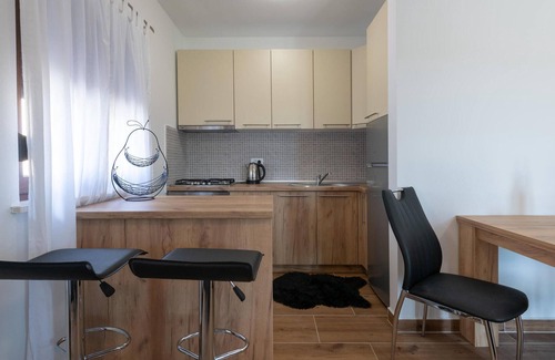 Sveta Nedelja House | Stunning home in Nedescina with kitchen