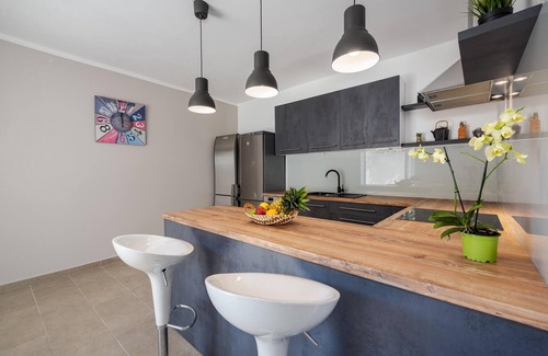 Tar-Vabriga House | Stunning home in Perci with WiFi