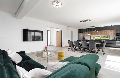 Skropeti House | Stunning home in Skropeti