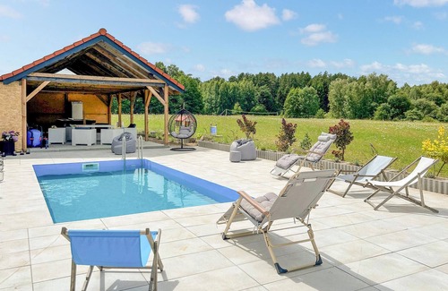 Faszcze House | Stunning home in Stare Sady with WiFi