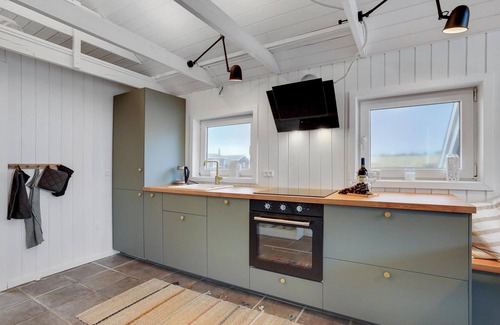 Fjand Badeby House | Stunning home in Ulfborg with kitchen