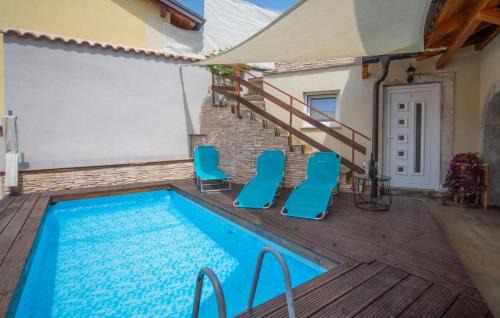 Veli Brgud House | Stunning Home In Veli Brgud With Wifi