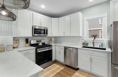 Oakley House | Stunning home in vibrant Oakley