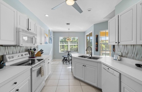 Golden Gate House | Stunning Home w/Exceptional Heated Pool and Spa