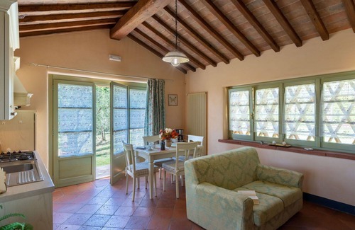 Castiglion Fiorentino House | Stunning private villa for 3 people with private pool, WIFI, TV, terrace and pets allowed