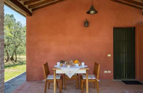 Castiglion Fiorentino House | Stunning private villa for 3 people with private pool, WIFI, TV, terrace and pets allowed