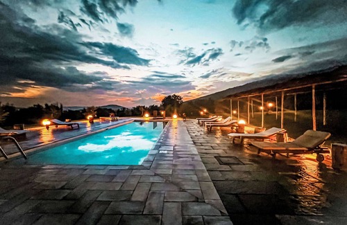 Castiglion Fiorentino Villa | Stunning private villa for 11 people with private pool, A/C, WIFI, TV and patio