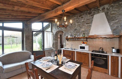 Coreglia Antelminelli House | Stunning private villa for 4 guests with WIFI, private pool, TV, pets allowed and parking