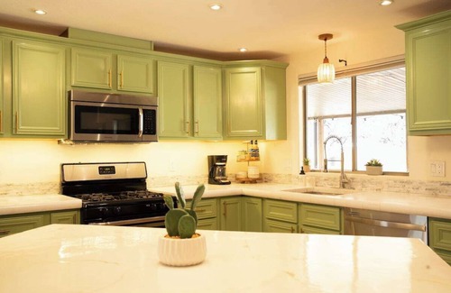 West Sedona House | Stunning Javelina Hideaway with Hot Tub and King Bed