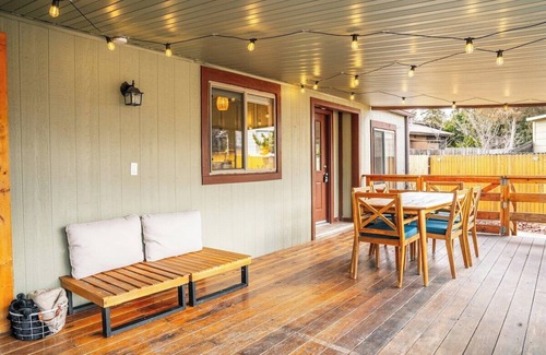 West Sedona House | Stunning Javelina Hideaway with Hot Tub and King Bed