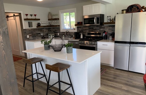 Okanagan-Similkameen House | Stunning lake views in the heart of wine country!