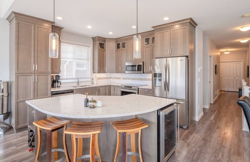 Okanagan-Similkameen House | Stunning Lake View Home for Rent – A Perfect Retreat!