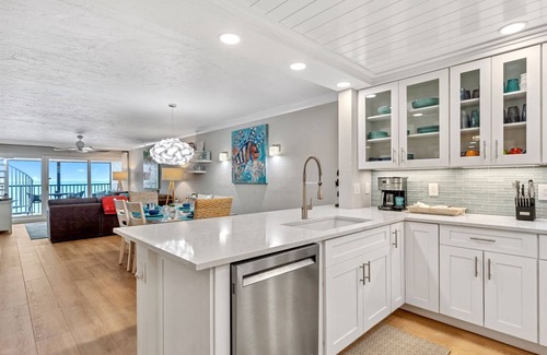 Sanibel House | Stunning Luxury Beach Front Penthouse *Rare Sunrise & Sunset Views from Private