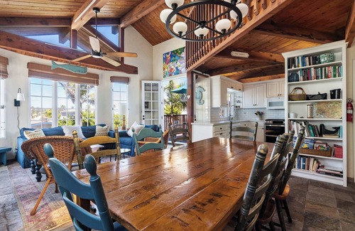 Mission Beach House | Stunning Mission Beach Home - Steps to the Sand!