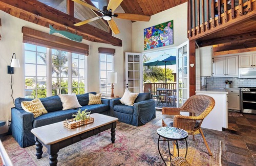 Mission Beach House | Stunning Mission Beach Home - Steps to the Sand!