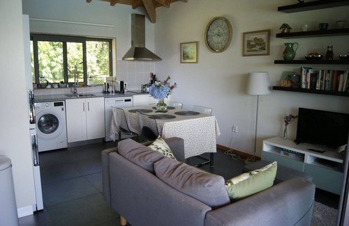 Portela House | Stunning Mountain Retreat, with private pool, BBQ, fire pit, Wifi