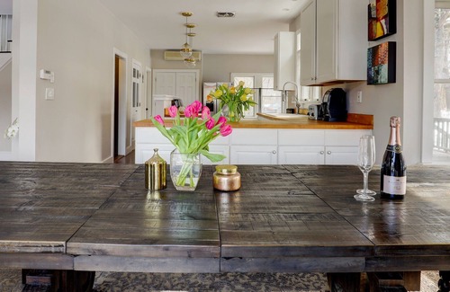 New Paltz House | Stunning Mountain Views, Pool, NEW Hot Tub and Sauna