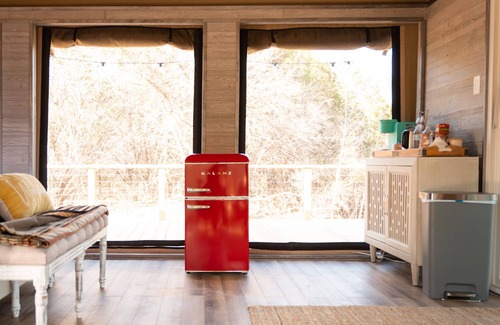 Marble Falls Cabin | Stunning Mountain View Safari Tent Glamping near AUSTIN/SAN ANTONIO