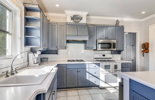 Tybee Island House | Stunning oceanfront home located on Tybee's north beach with 6 bdrms, private pool, and more!