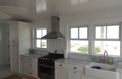 Plymouth House | Stunning Oceanfront Gem, surrounded by water, unparelled location