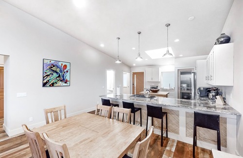 Depoe Bay House | Stunning oceanfront retreat w/gourmet kitchen & high-speed WiFi - dogs welcome