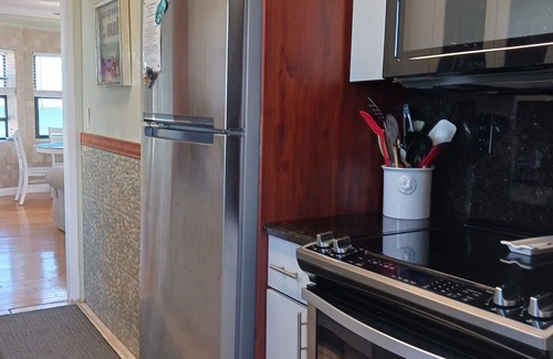 Hollywood Condo | Stunning Oceanfront View *PRIME Location*In the ♡ Broadwalk*Free Off St Park