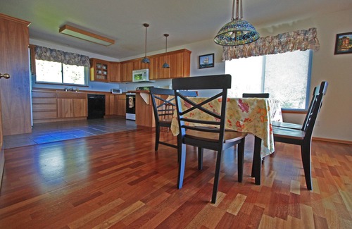 Homer House | Stunning Panoramic View Overlooking Homer Spit and Kachemak Bay