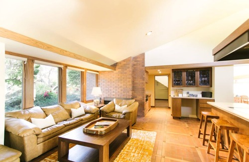 Solvang House | Stunning Panoramic Views- 31 day minimum