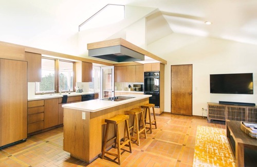 Solvang House | Stunning Panoramic Views- 31 day minimum