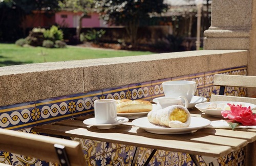 Vila de Cucujaes Villa | Stunning Pink Palace in Cucujães, Aveiro, Portugal
