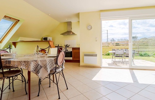 Anneville-sur-Mer House | Stunning private villa for 4 people with TV, terrace, pets allowed and parking